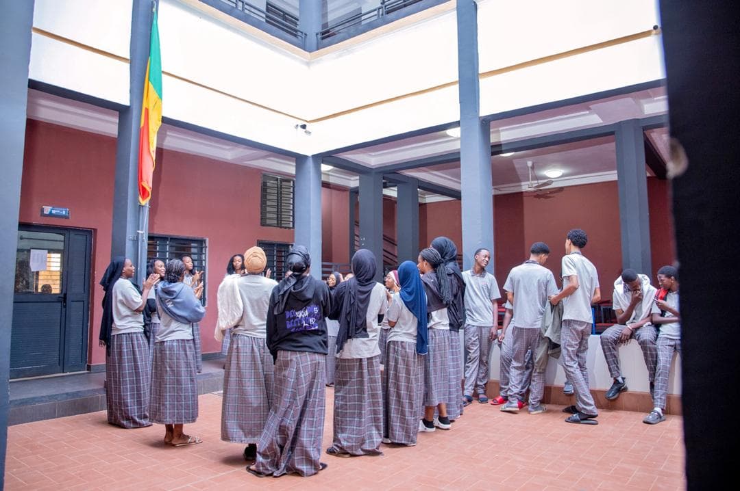 Enfants en classe - Aperçu de la vidéo de présentation